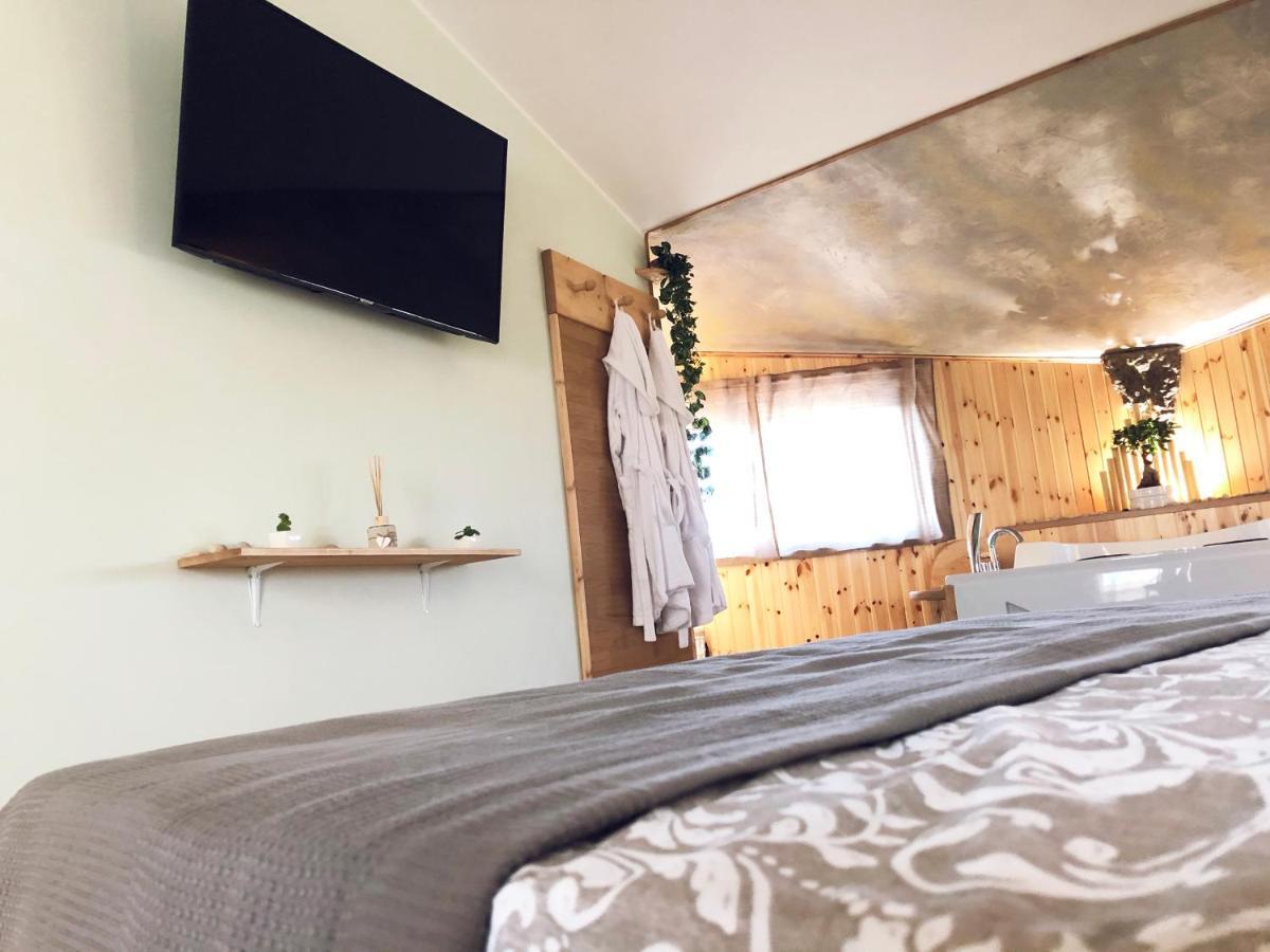Rent Room Wood Anguillara Sabazia Bagian luar foto
